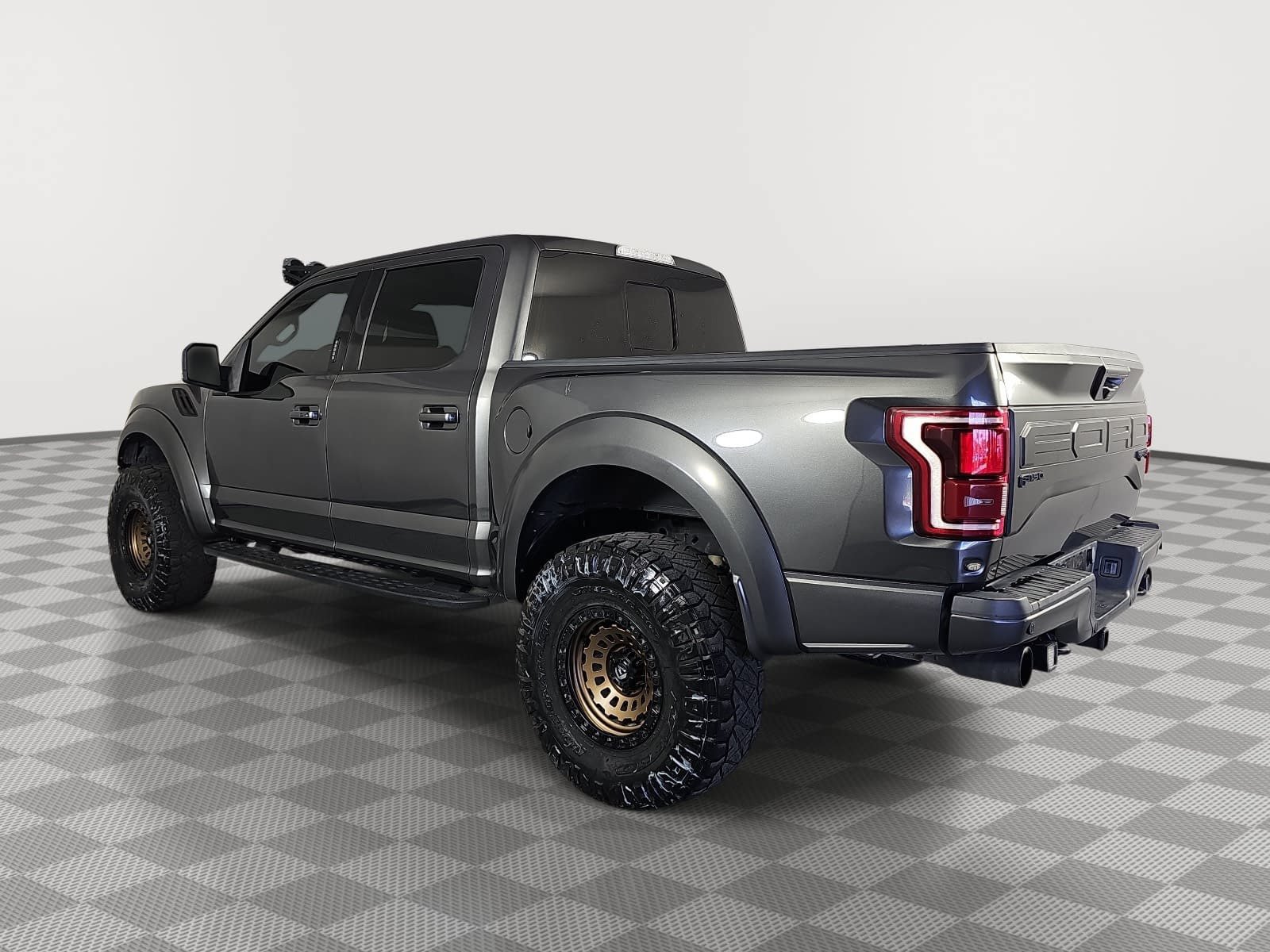 Used 2018 Ford F150 Raptor w/ Equipment Group 802A Luxury AWD/4WD image 6