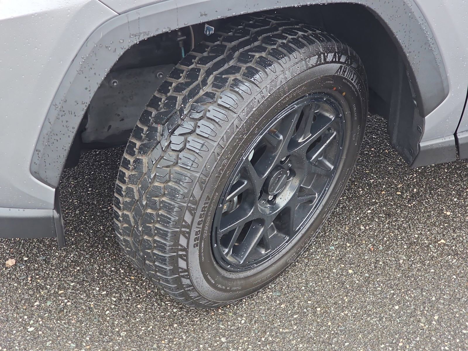 Used 2022 Toyota RAV4 XLE image 36