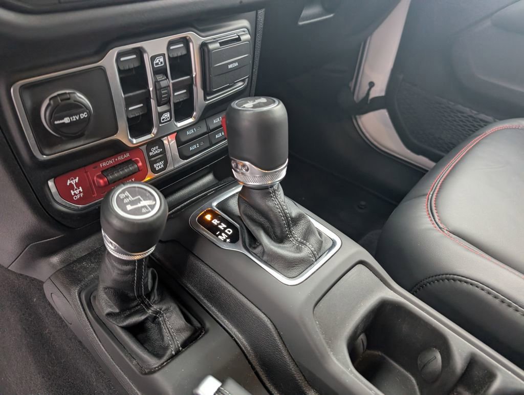 Used 2025 Jeep Wrangler Unlimited Rubicon image 21