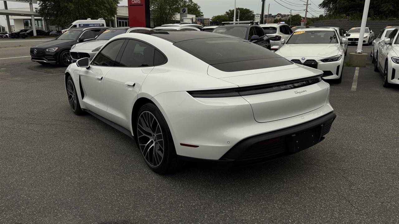 Used 2021 Porsche Taycan RWD image 11