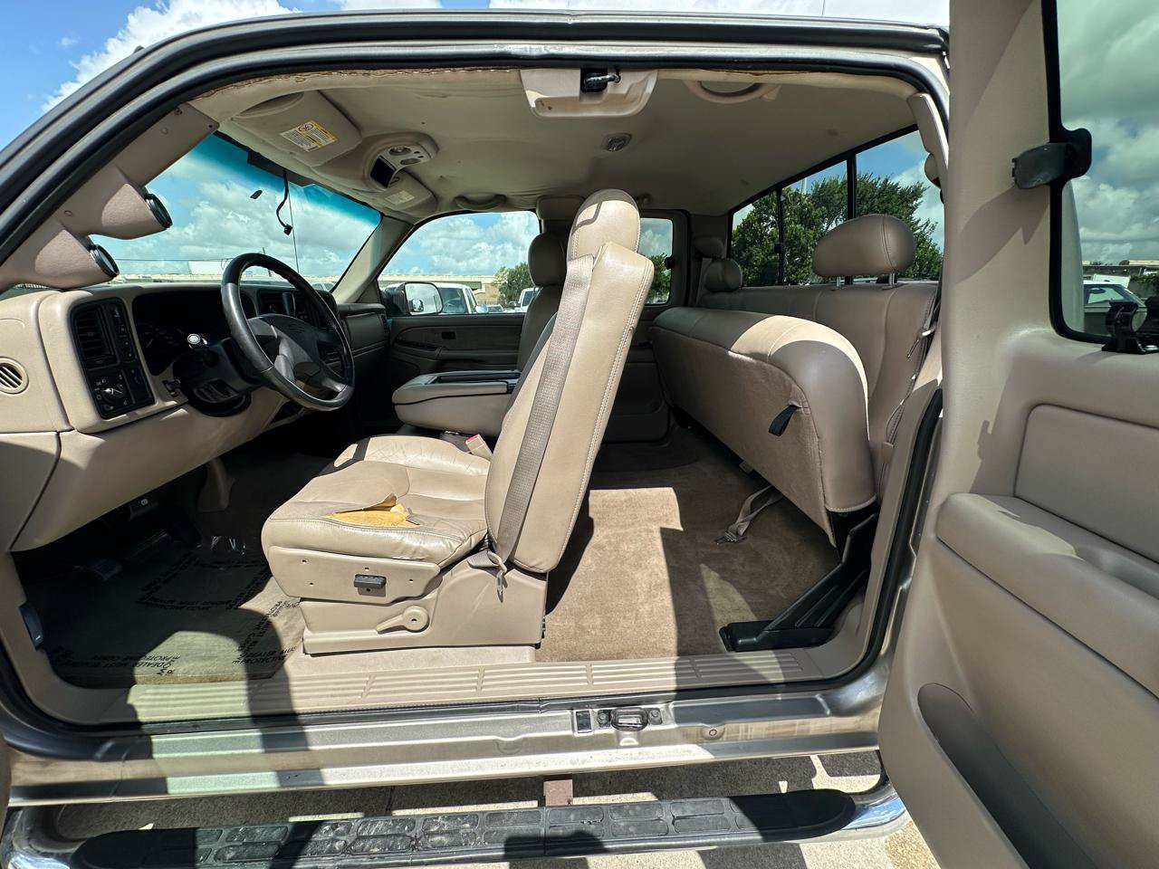 Used 2003 Chevrolet Silverado 2500 LS w/ Skid Plate Package AWD/4WD image 31