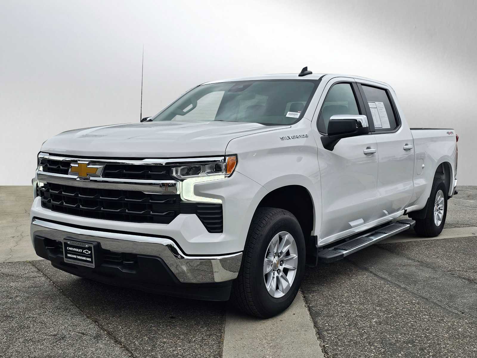 Used 2025 Chevrolet Silverado 1500 LT w/ Convenience Package II image 7