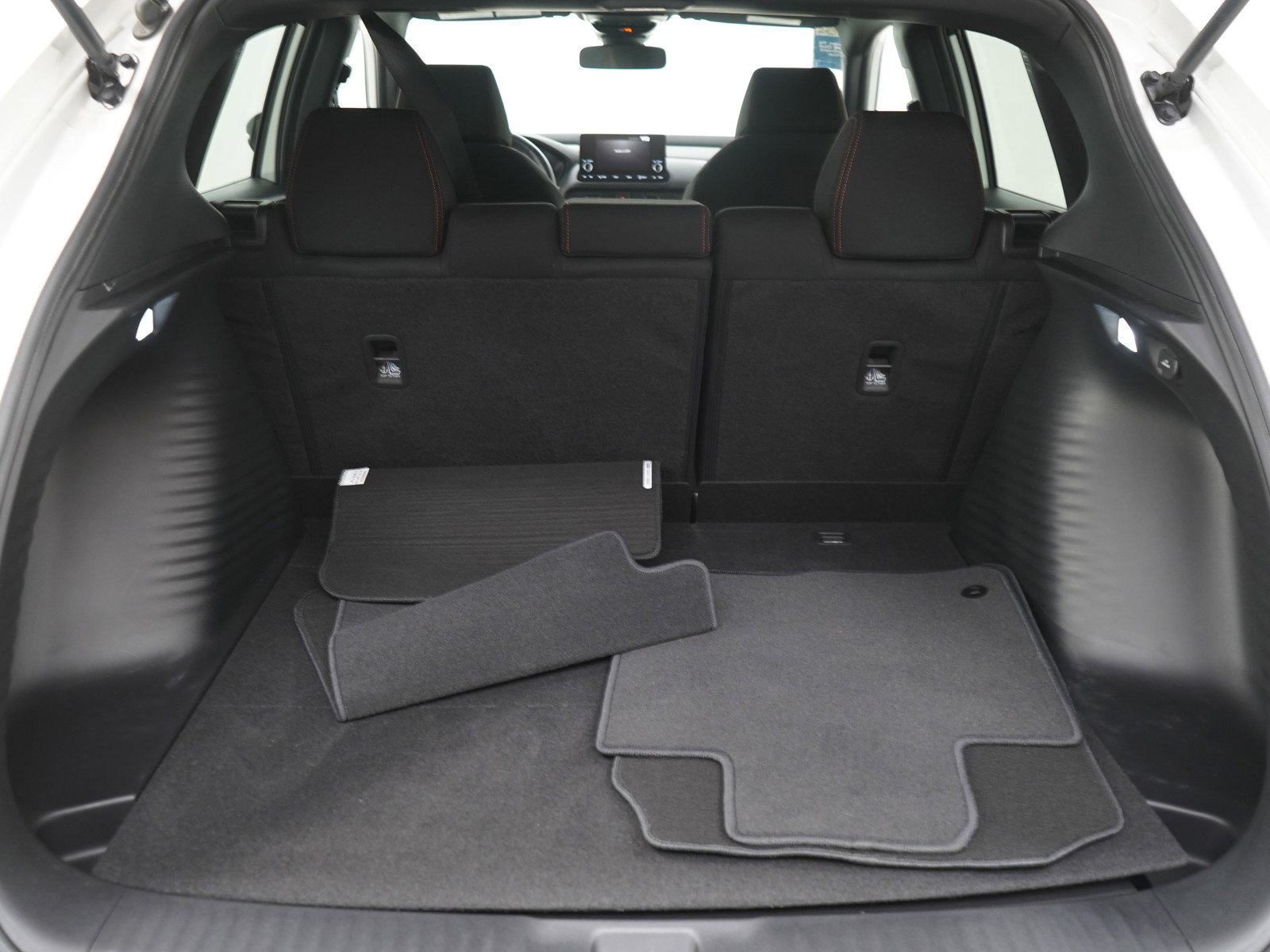 Used 2024 Honda HR-V Sport image 9