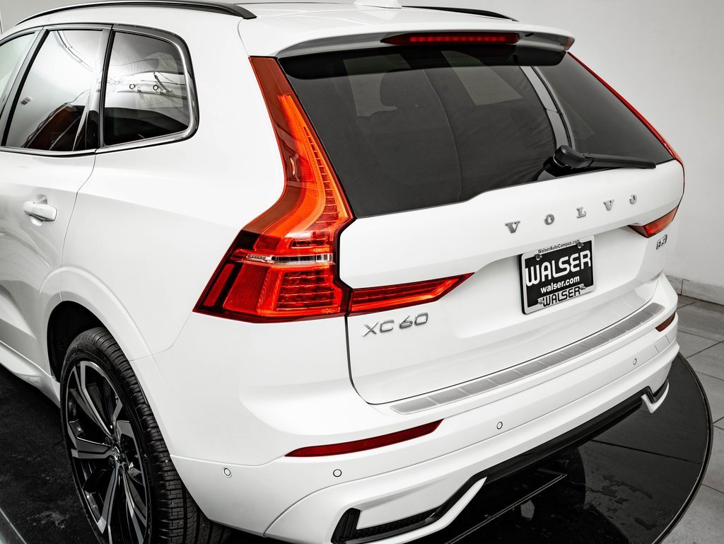 Used 2025 Volvo XC60 B5 Ultra w/ Protection Package Premier image 19