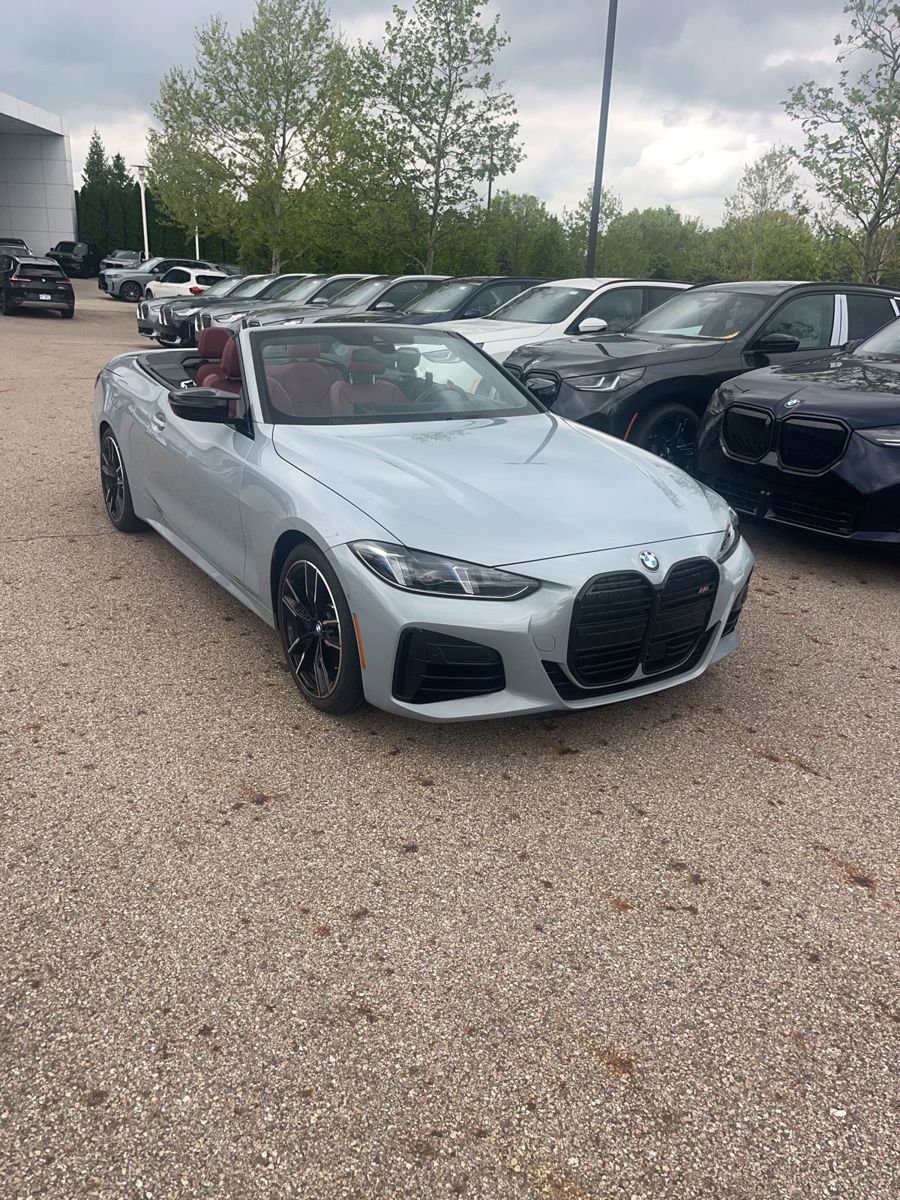 Used 2026 BMW M440i Convertible RWD image 1