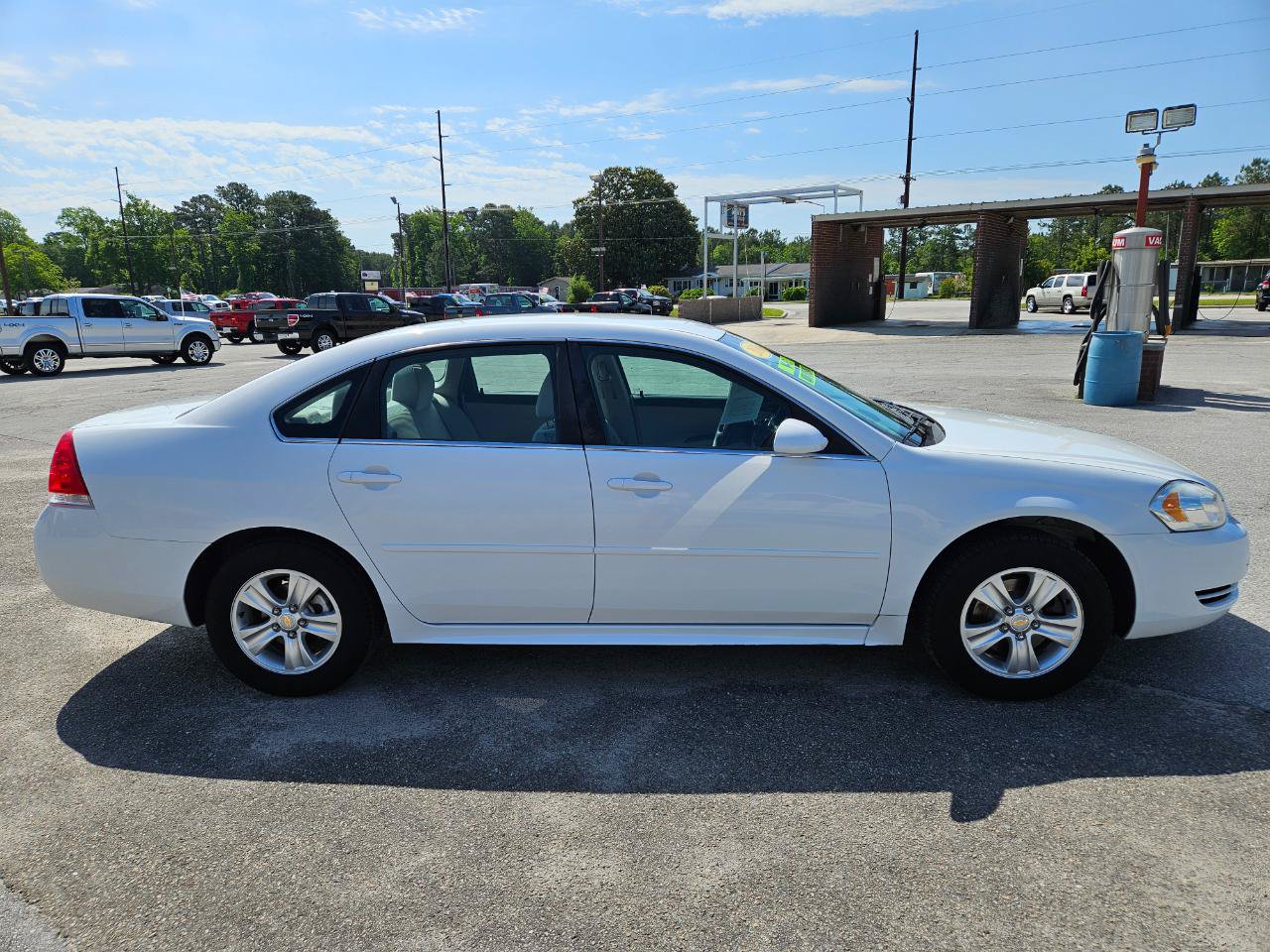 Used 2016 Chevrolet Impala Limited LS FWD image 7