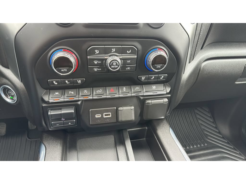 Used 2021 Chevrolet Silverado 1500 LTZ w/ LTZ Premium Package AWD/4WD image 16