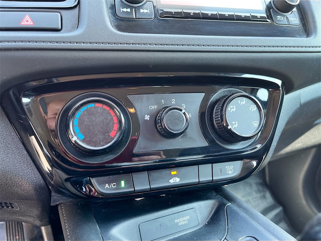 Used 2021 Honda HR-V LX image 15