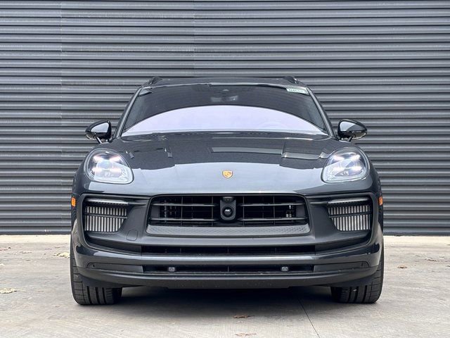 New 2026 Porsche Macan GTS AWD/4WD image 10