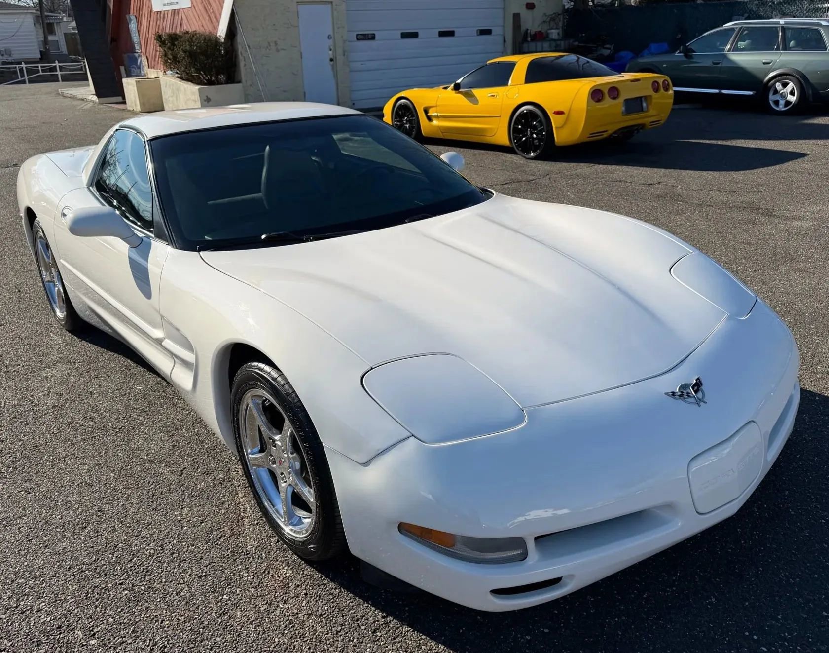 Used 2003 Chevrolet Corvette Coupe w/ Preferred Equipment Group image 13