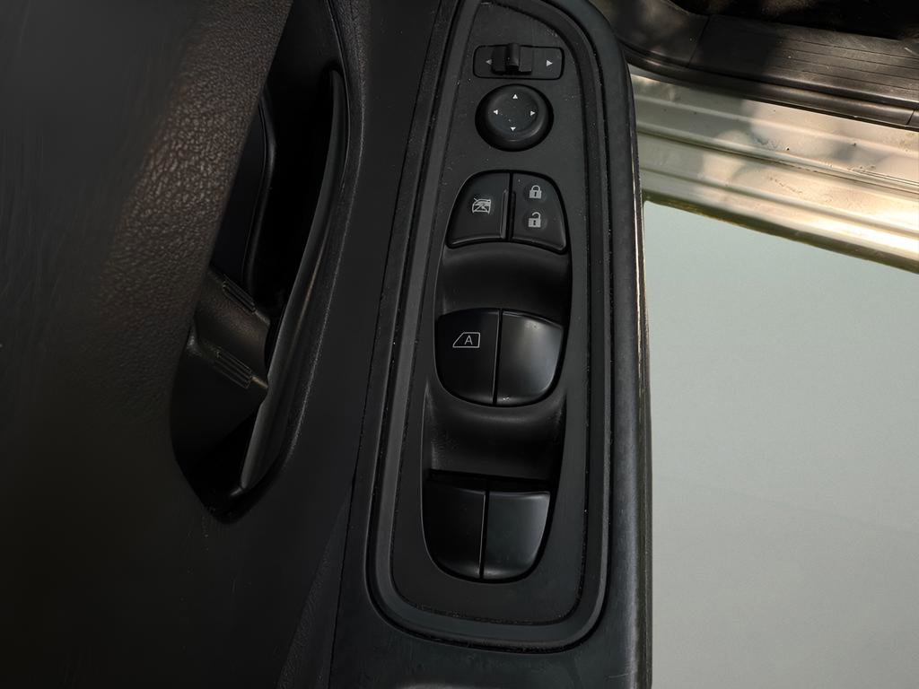 Used 2020 Nissan Versa S FWD image 16