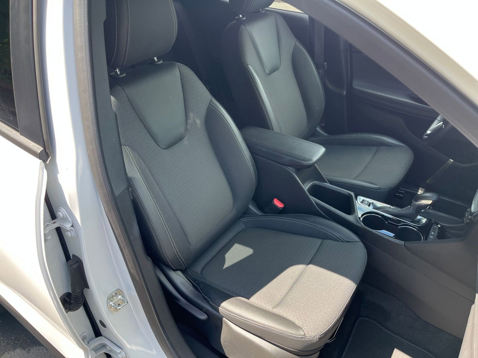 Used 2025 Buick Encore GX Preferred FWD image 35