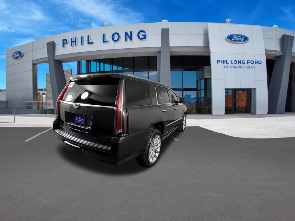 Used 2018 Cadillac Escalade Premium Luxury AWD/4WD image 5