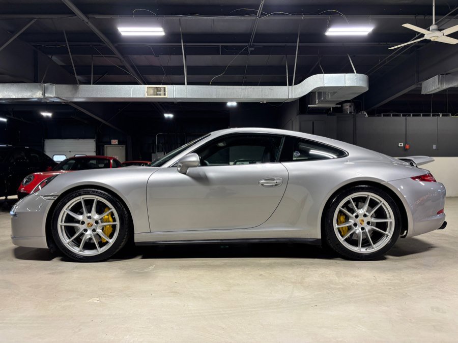 Used 2015 Porsche 911 Carrera GTS image 2