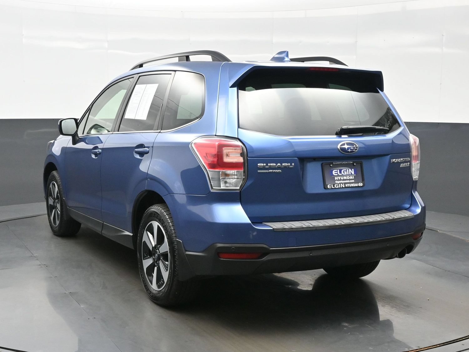 Used 2017 Subaru Forester 2.5i Limited AWD/4WD image 4