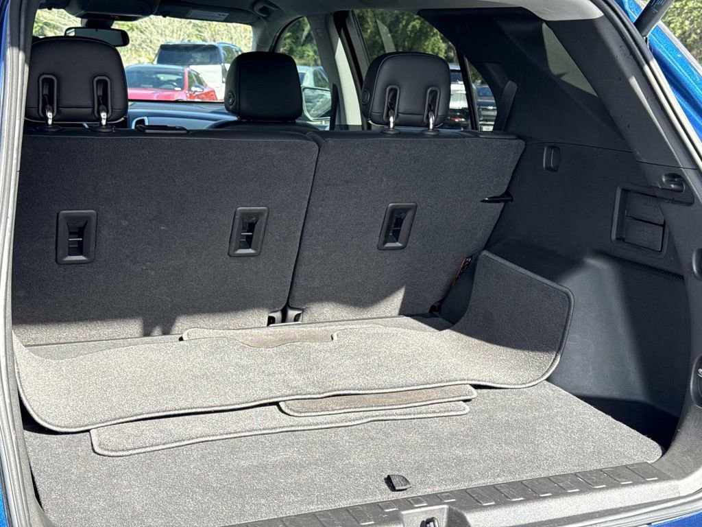 Used 2020 Chevrolet Equinox Premier image 11