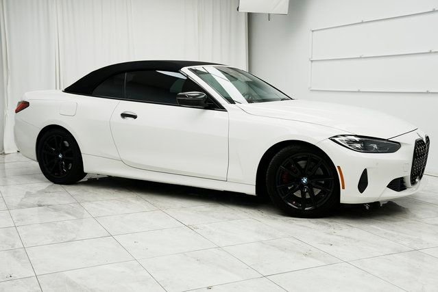 Used 2021 BMW 430i Convertible image 2