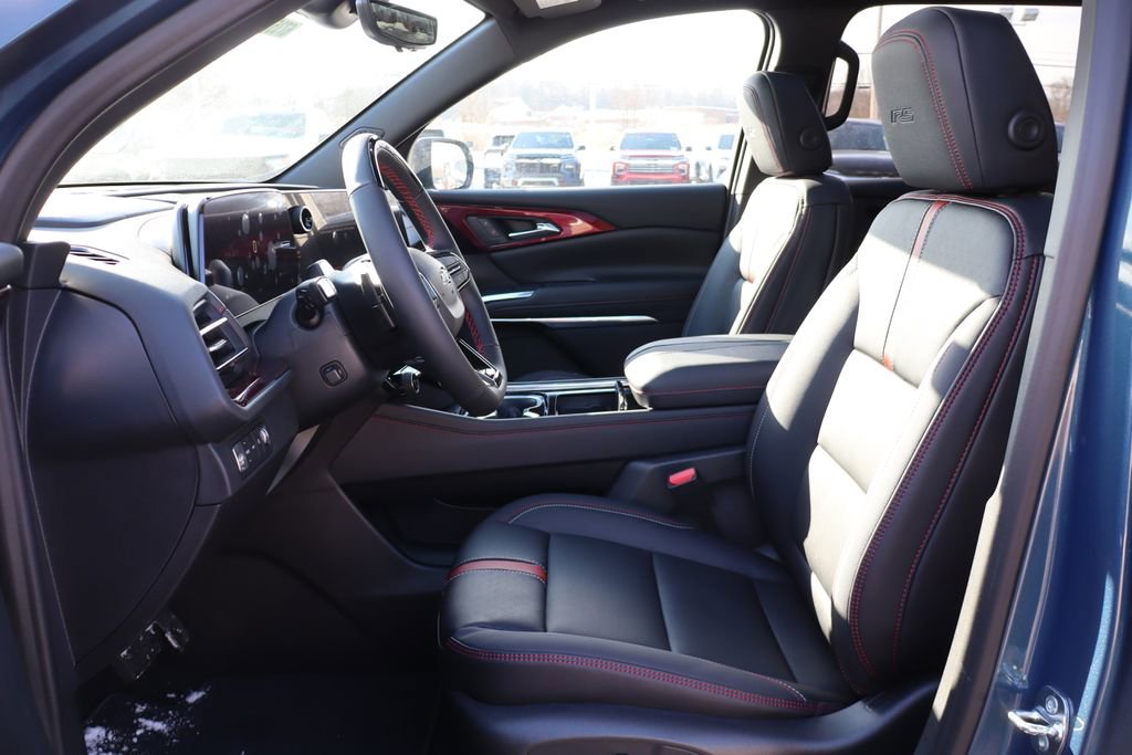 New 2026 Chevrolet Traverse RS w/ LPO, Floor Liner Package image 13