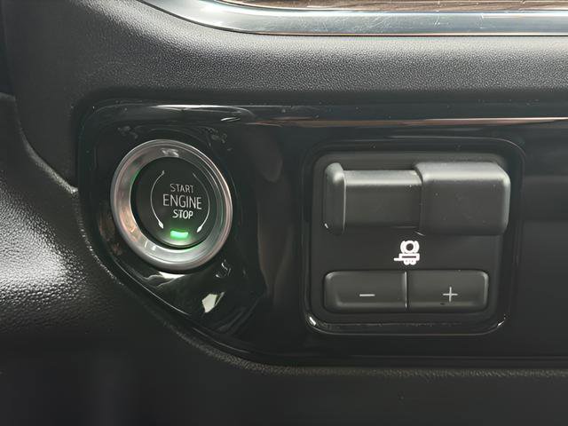 Used 2024 Chevrolet Silverado 2500 LT image 24