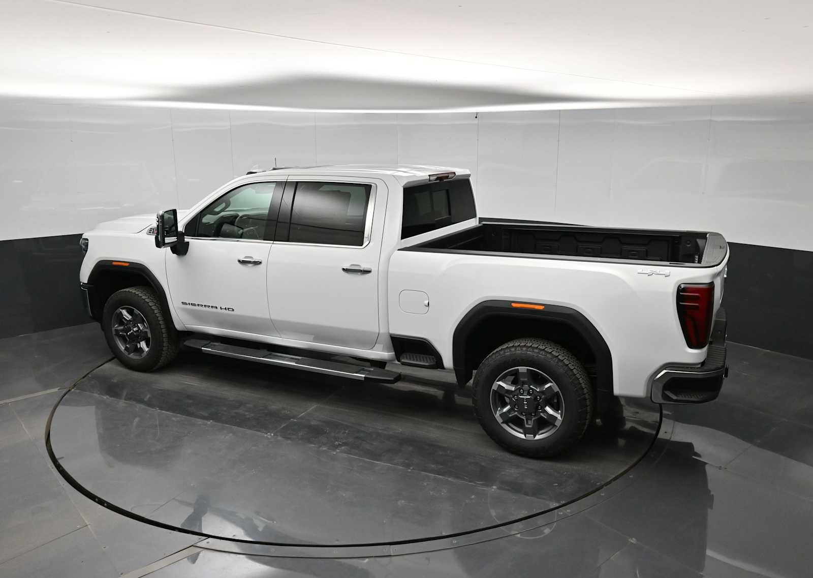 New 2026 GMC Sierra 2500 SLT w/ SLT Premium Package AWD/4WD image 29