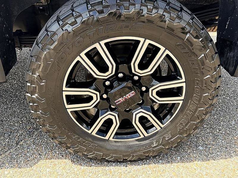 Used 2023 GMC Sierra 2500 AT4 w/ AT4 Premium Plus Package AWD/4WD image 58