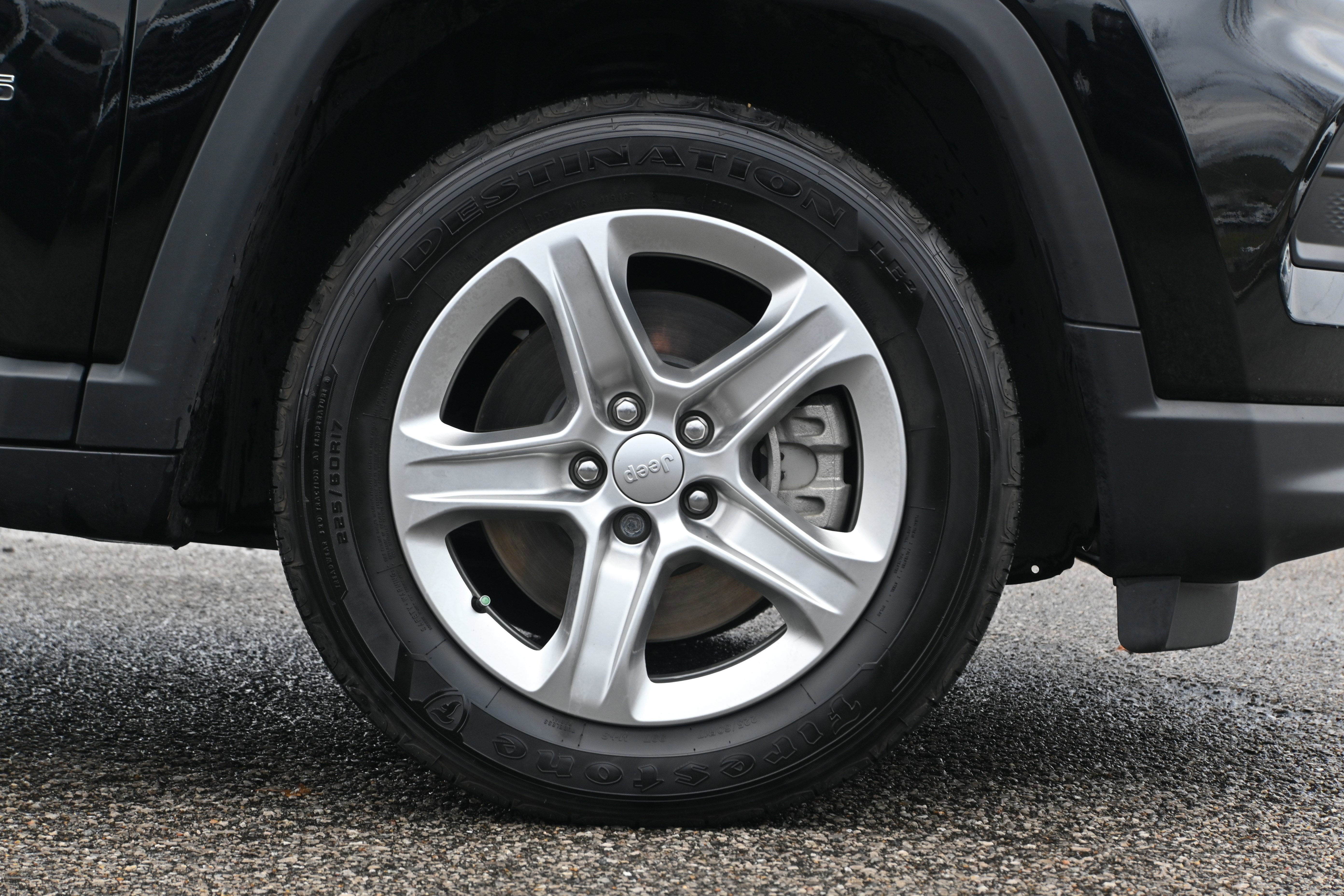 Used 2024 Jeep Compass Sport image 22