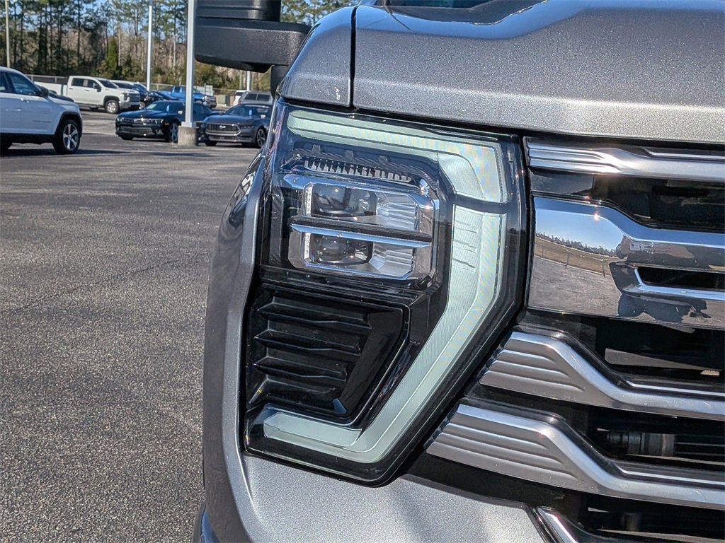 Used 2024 Chevrolet Silverado 2500 High Country w/ High Country Premium Package image 10