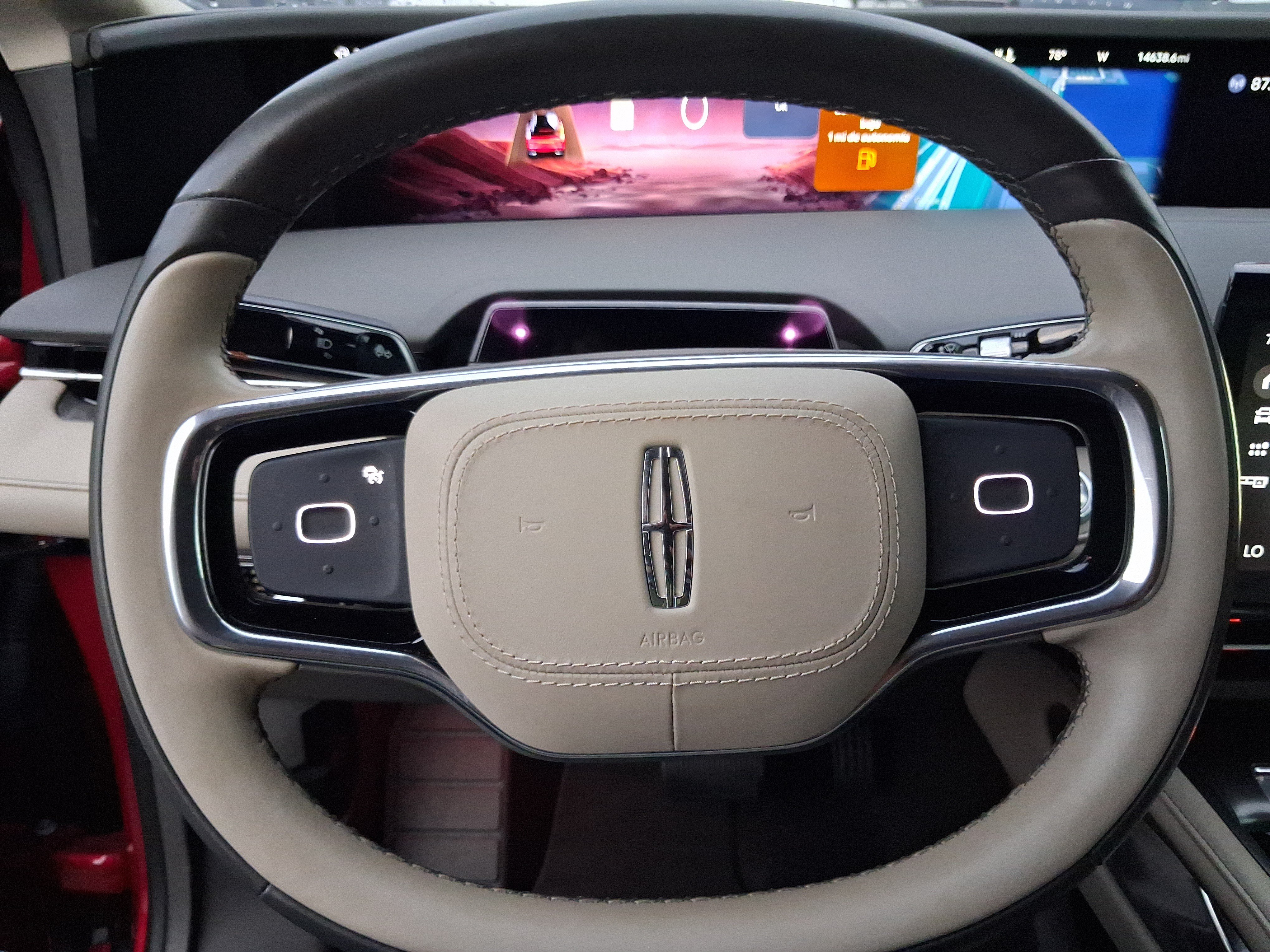 Certified 2025 Lincoln Nautilus Premier AWD/4WD image 15