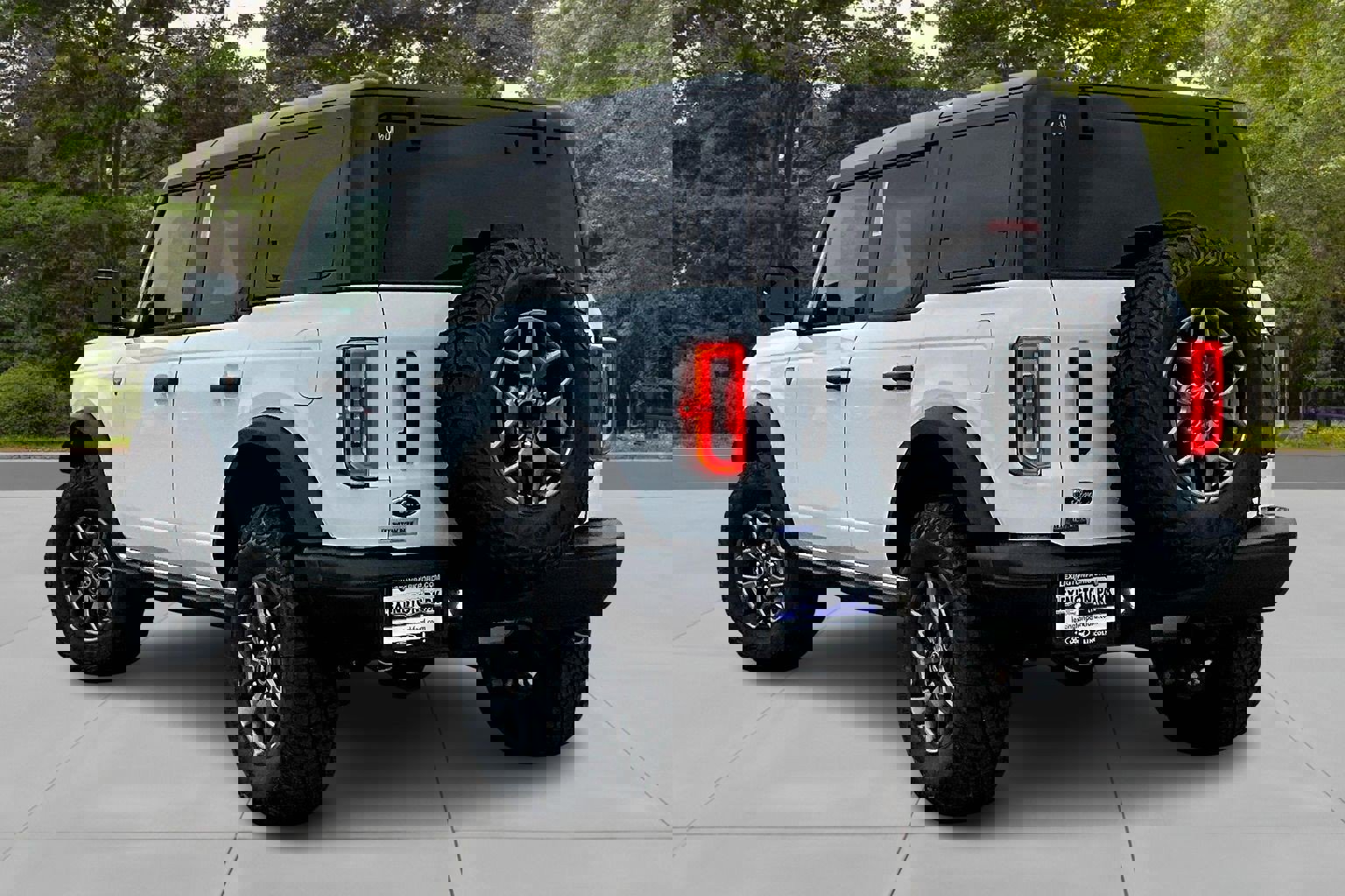 New 2025 Ford Bronco Badlands image 3