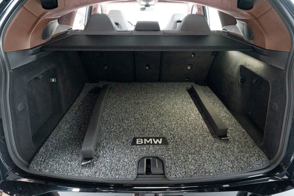 Used 2023 BMW XM image 54