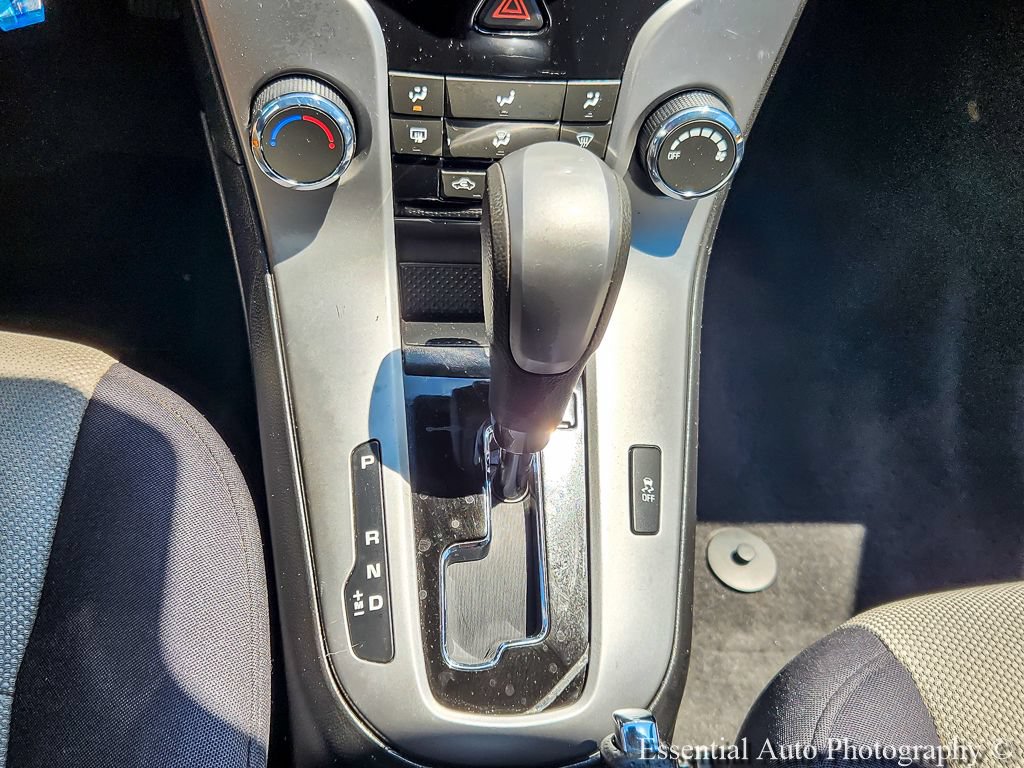 Used 2013 Chevrolet Cruze LS FWD image 14