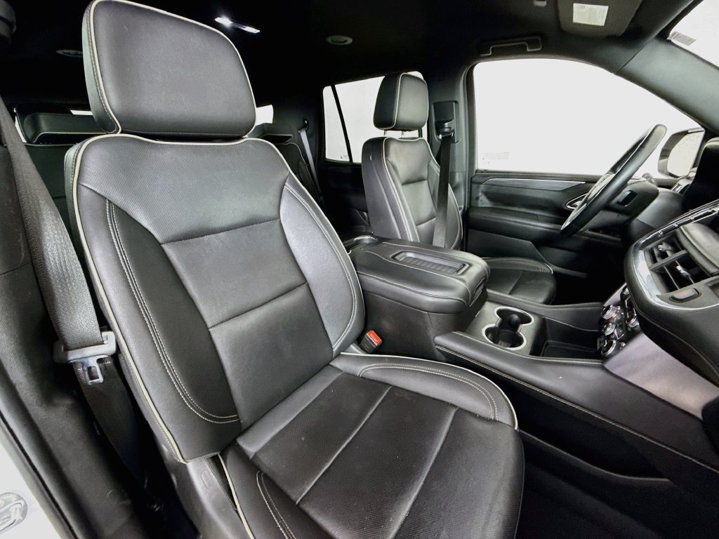 Used 2024 GMC Yukon SLT RWD image 30