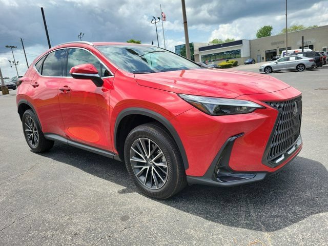 Used 2024 Lexus NX 250 FWD w/ Towing Package (2000 Lbs) image 6