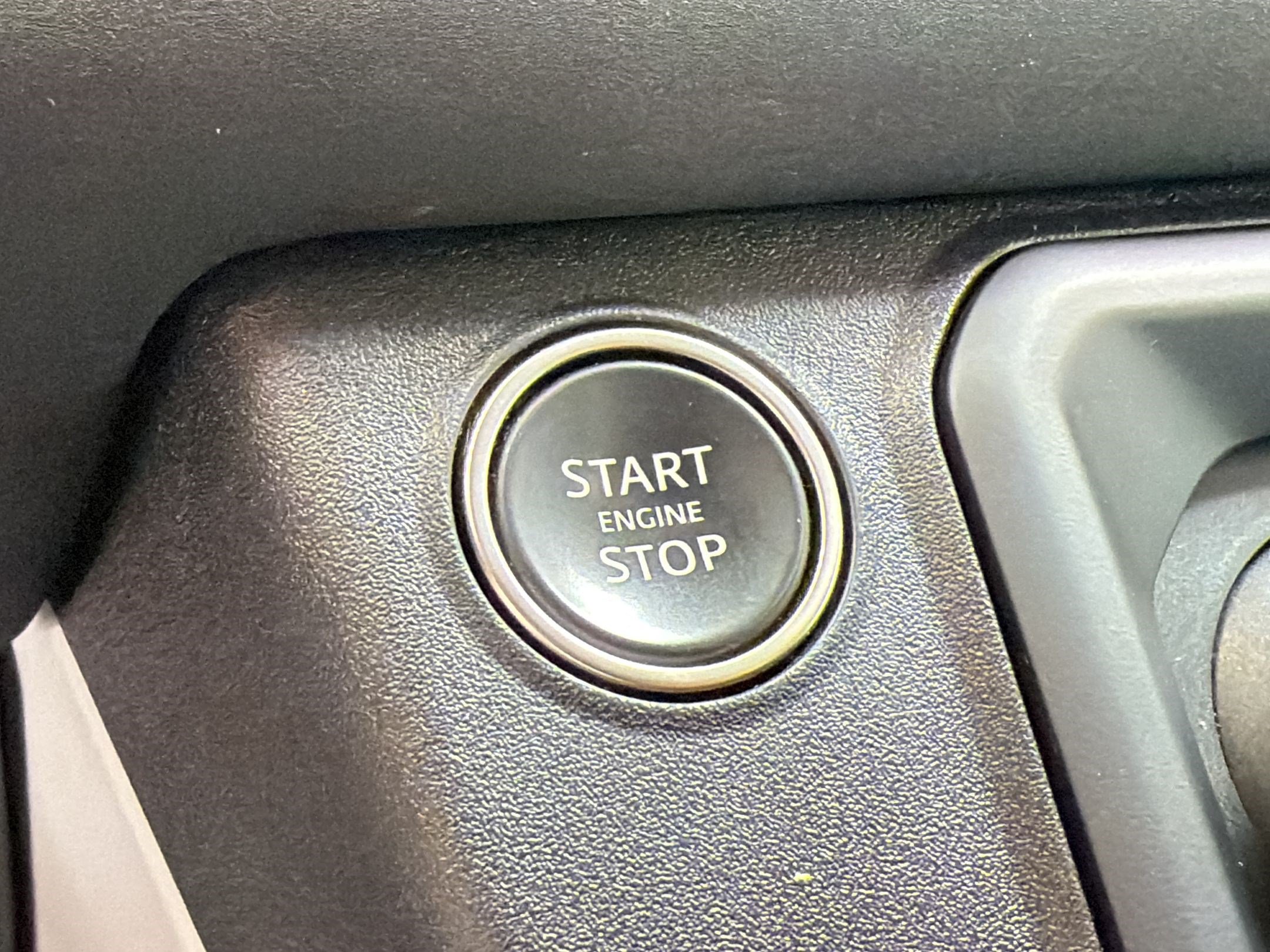 Used 2023 Land Rover Defender 90 S AWD/4WD image 17