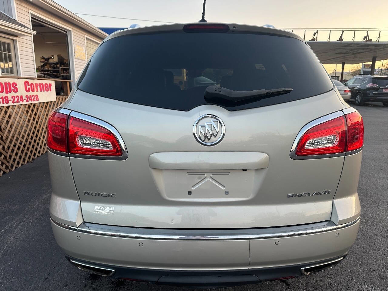 Used 2017 Buick Enclave Leather image 7