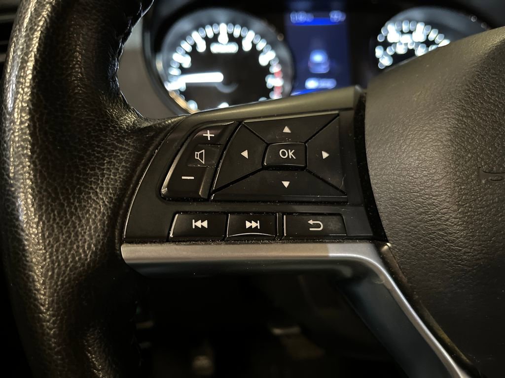 Used 2021 Nissan Rogue Sport SV image 31