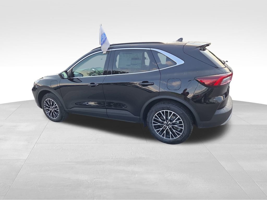New 2025 Ford Escape SE image 3
