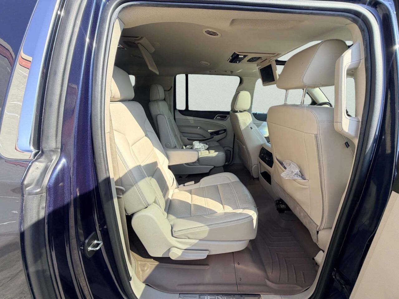 Used 2019 GMC Yukon XL Denali w/ Denali Ultimate Package AWD/4WD image 27