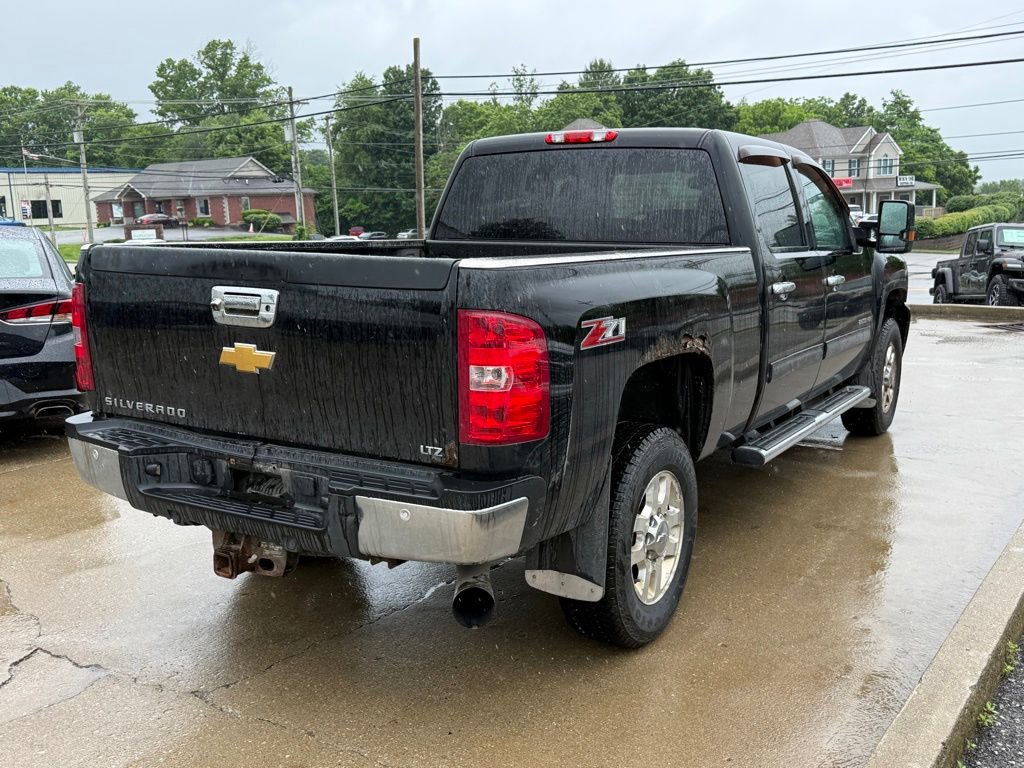 Used 2012 Chevrolet Silverado 2500 LTZ w/ LTZ Plus Package AWD/4WD image 6