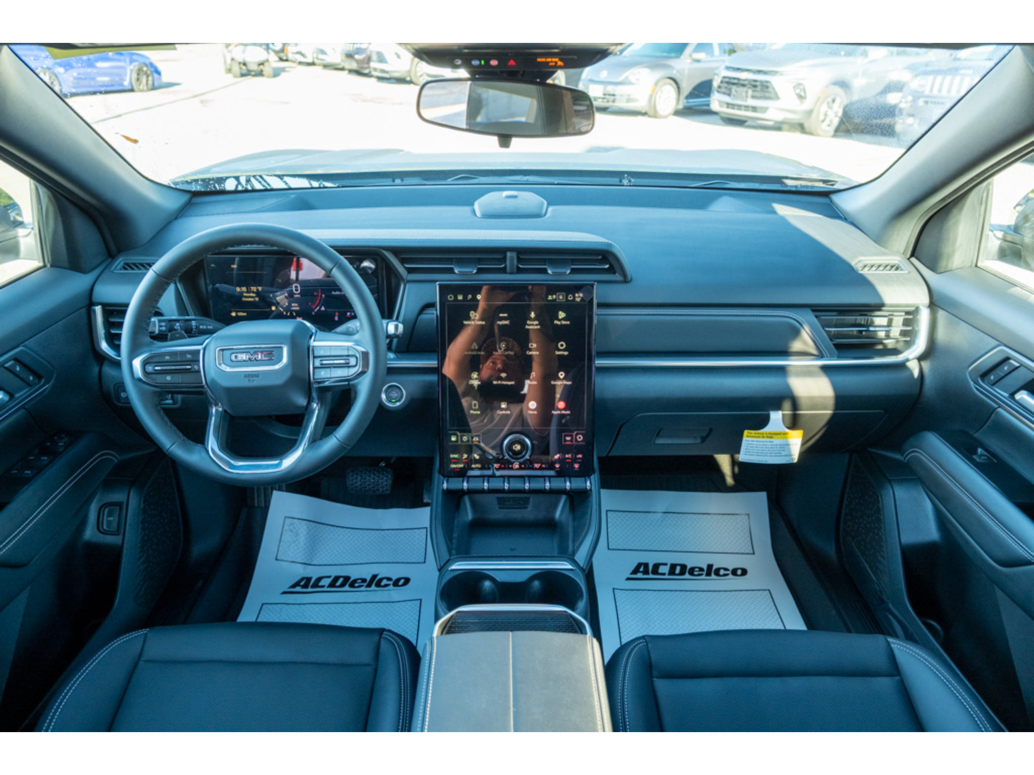 New 2027 GMC Terrain Elevation w/ Elevation Premium Package FWD image 30
