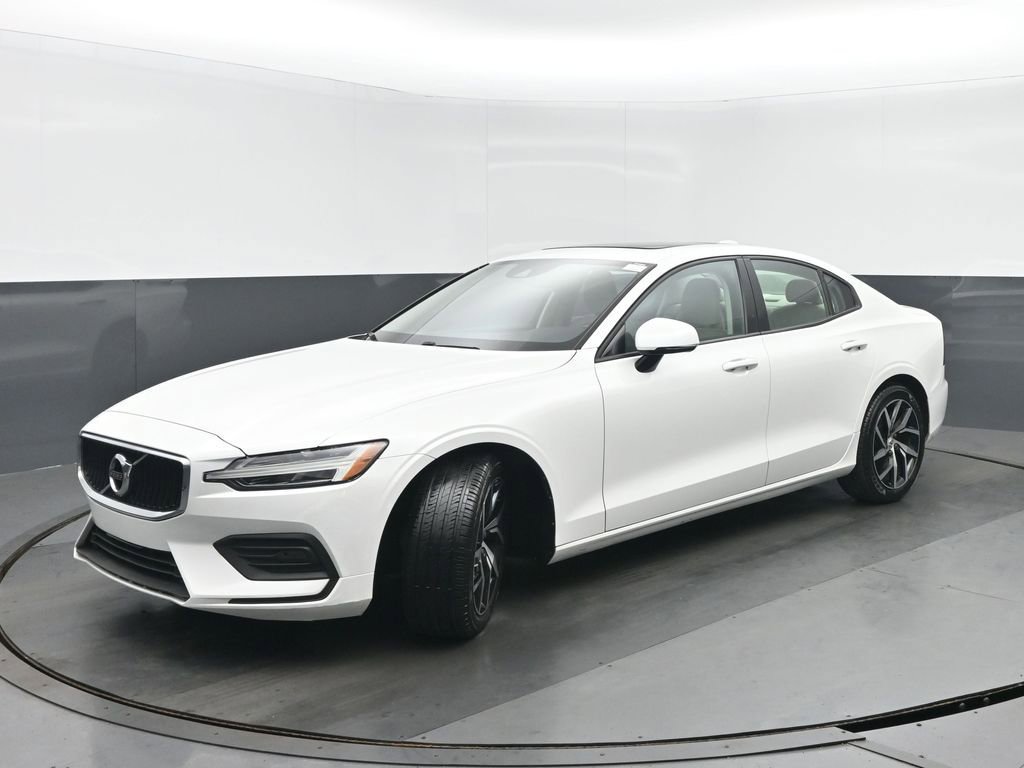 Used 2019 Volvo S60 T5 Momentum w/ Premium Package FWD image 7