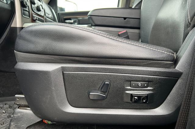 Used 2017 RAM 3500 Laramie image 12