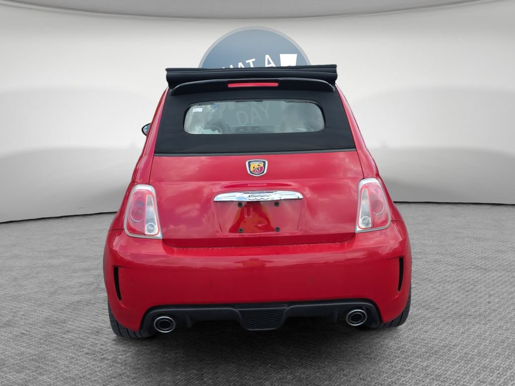 Used 2013 FIAT 500 Abarth w/ Beats Audio Pkg FWD image 5