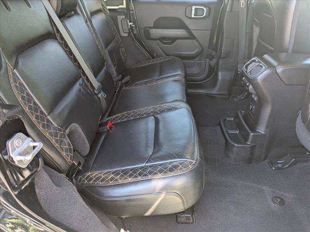Used 2021 Jeep Wrangler Unlimited Sahara AWD/4WD image 19