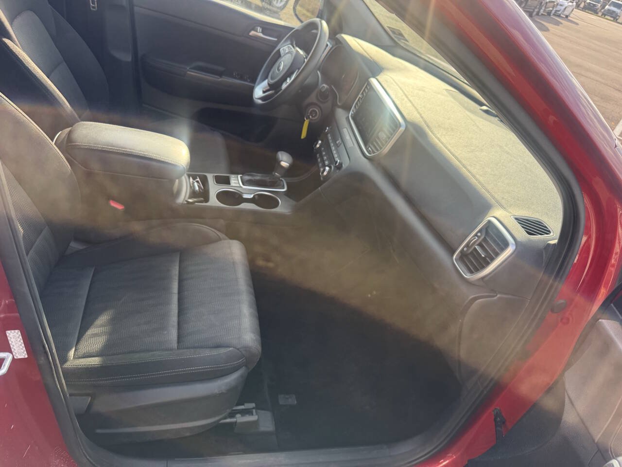 Used 2021 Kia Sportage LX AWD/4WD image 14