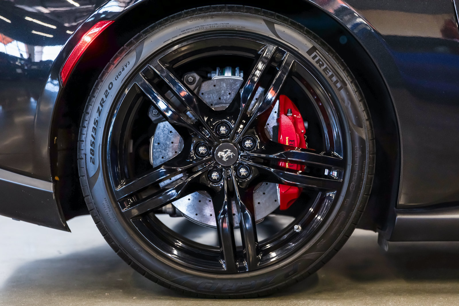 Used 2020 Ferrari Portofino RWD image 17
