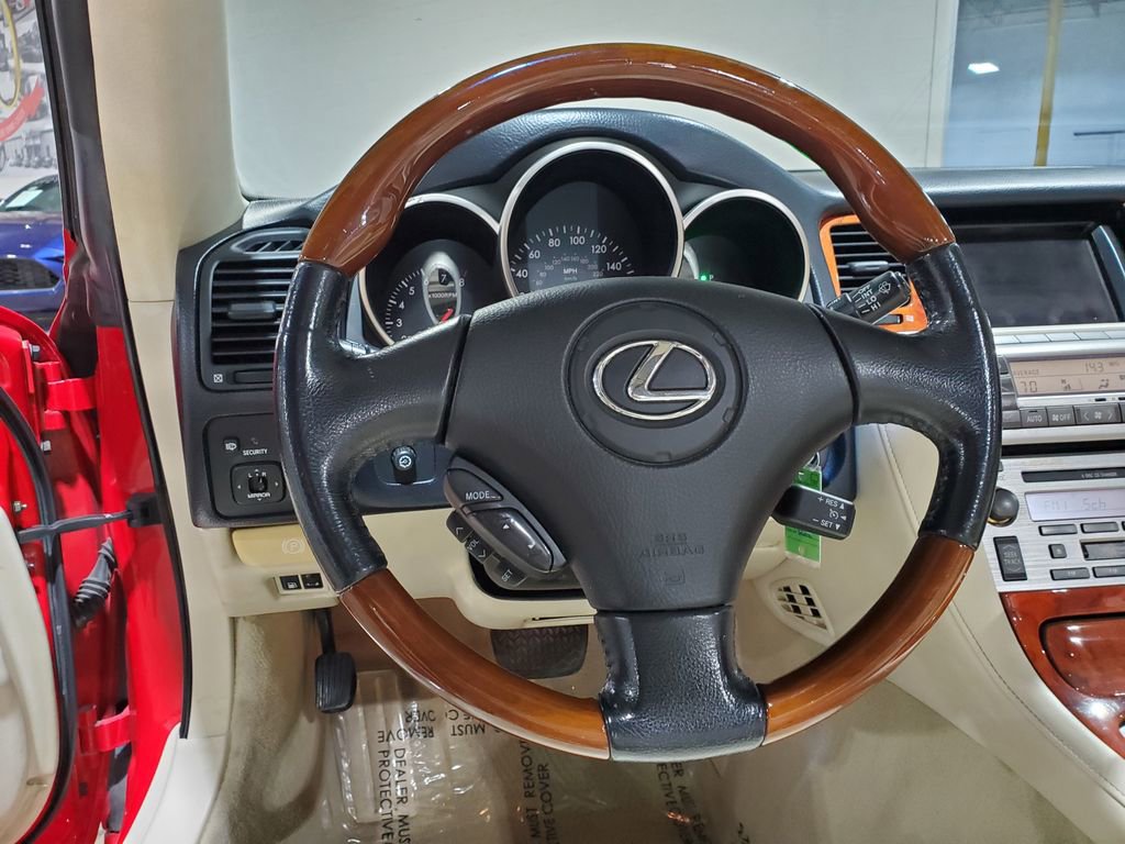 Used 2005 Lexus SC 430 Convertible image 23