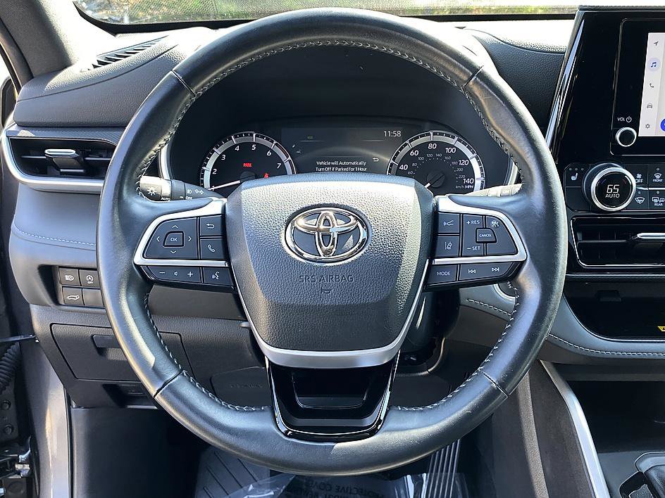 Used 2024 Toyota Highlander XSE image 23