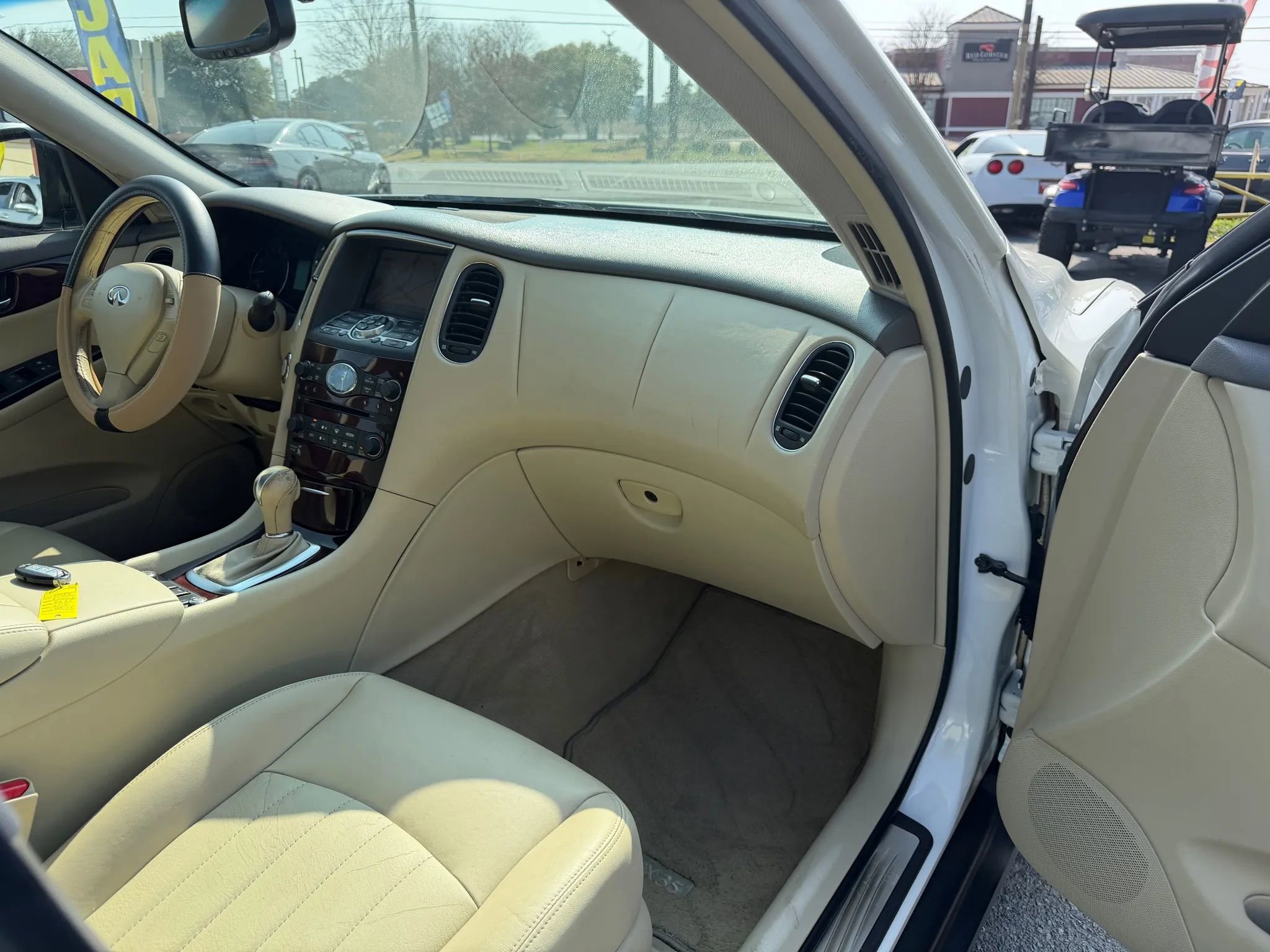 Used 2012 INFINITI EX35 Journey w/ Premium Pkg image 13