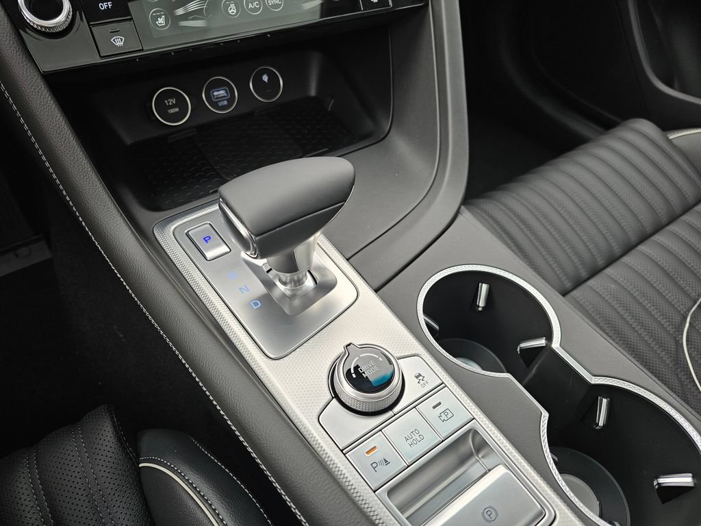 Certified 2026 Genesis G70 2.5T Prestige AWD/4WD image 27